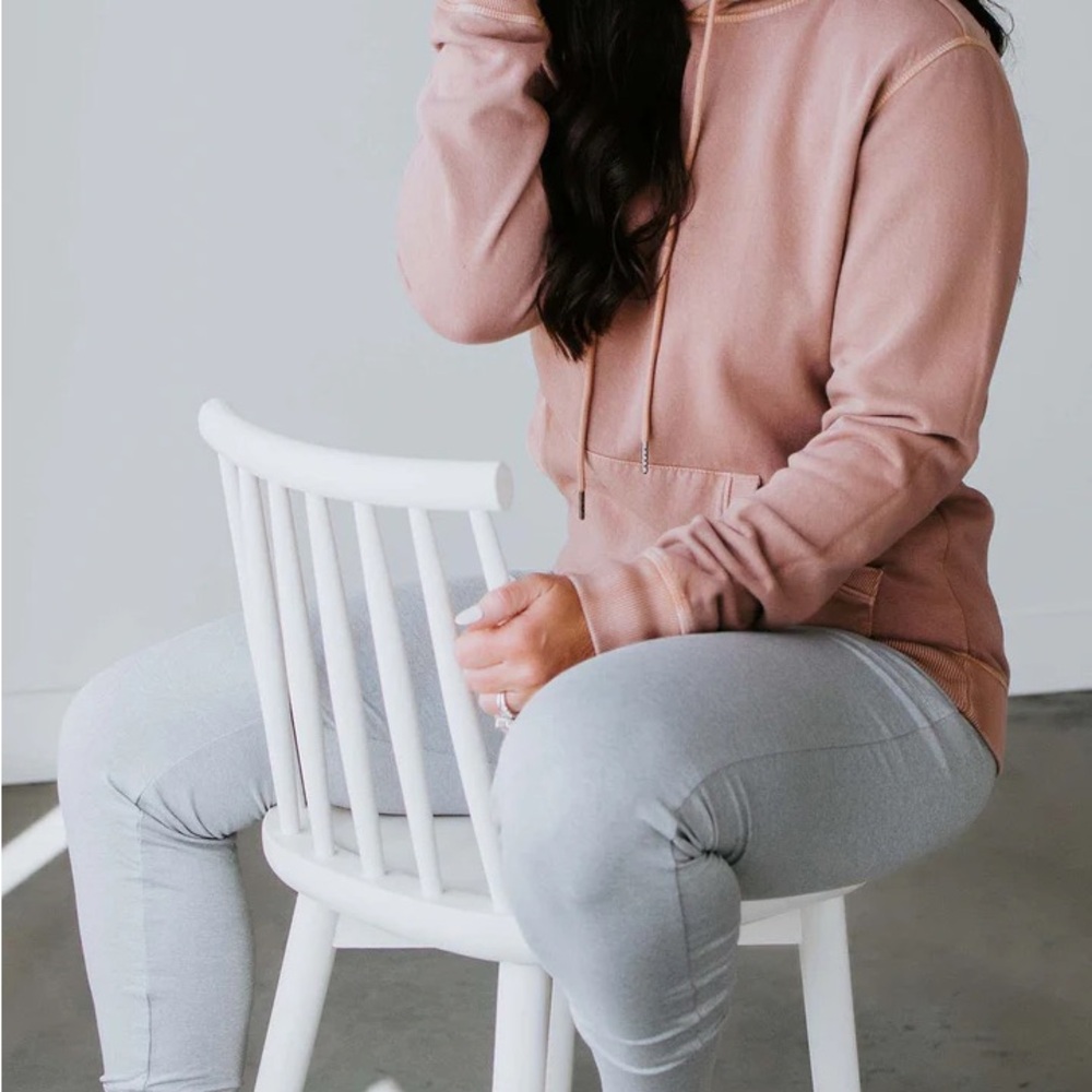 NWT Castro Hooded Sweatshirt by Lily & Lottie - Pink Mocha Large Lauriebelles